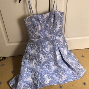 Vera Wang light blue/white dress